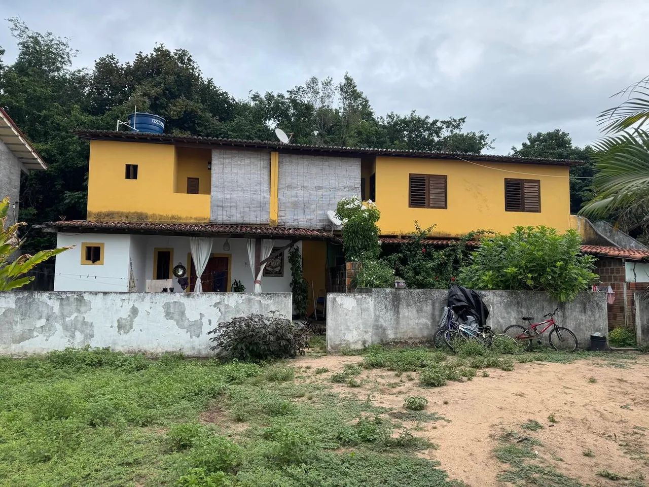 Terreno com casas de aluguel em ótima localização de Pipa