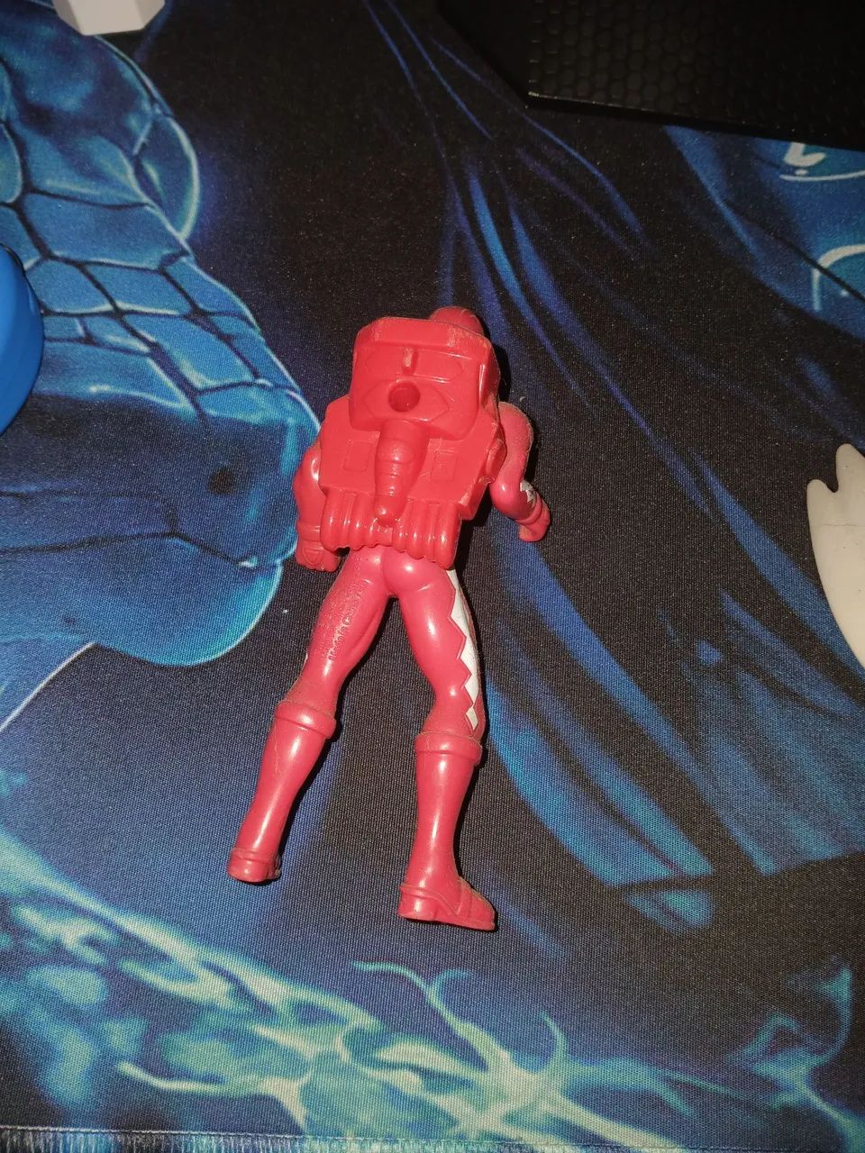 Vendo lote com action figures variadas, ideal para coleção, revenda ou decoração. - Foto 2