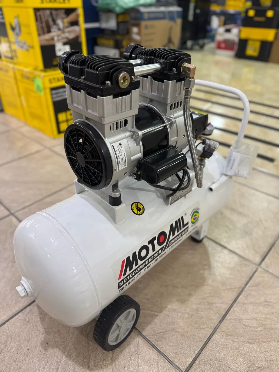 Compressor de Ar Odontológico Isento de Óleo 50L 120psi - Motomil - Foto 5