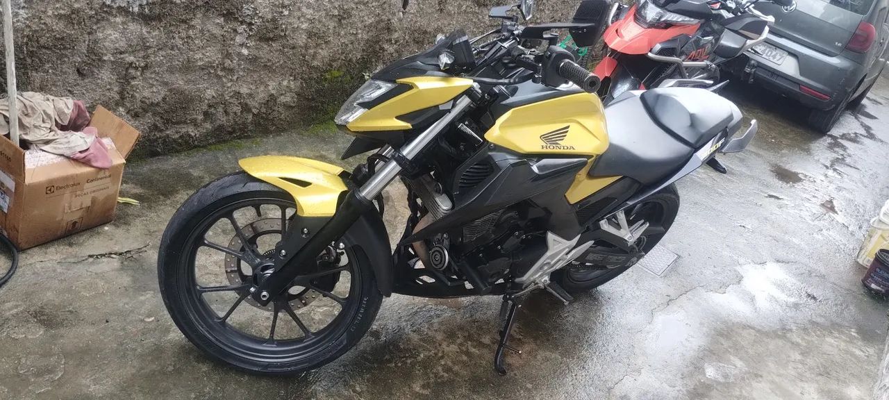 Cb 300f 24 com ABS Dourada Linda - Foto 4