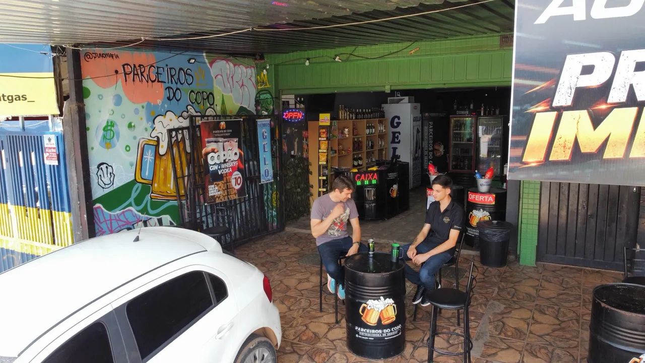Vendo / Passo ponto - DISTRIBUIDORA DE BEBIDAS - Foto 2
