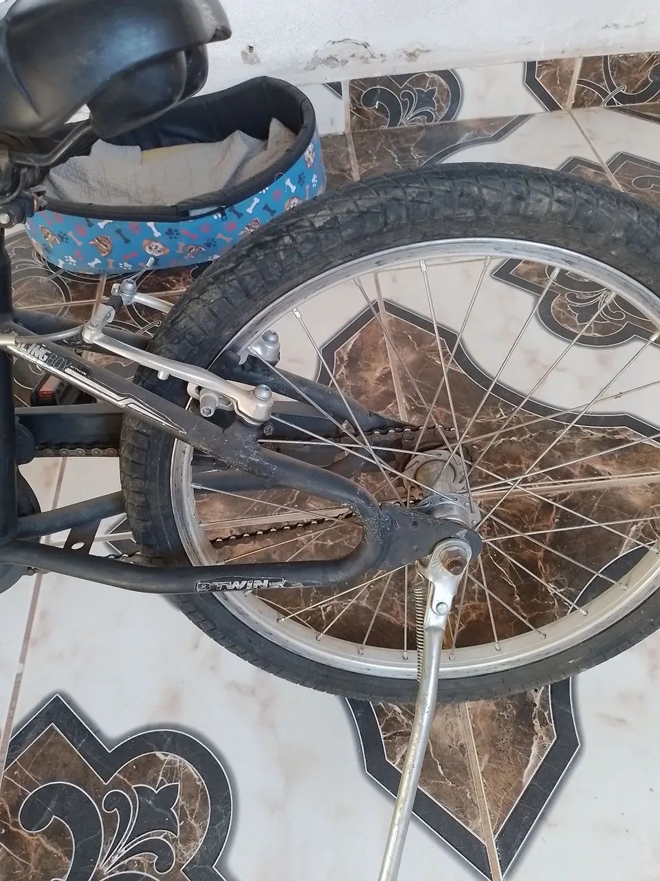 Bicicleta aro 20 bem conservada 