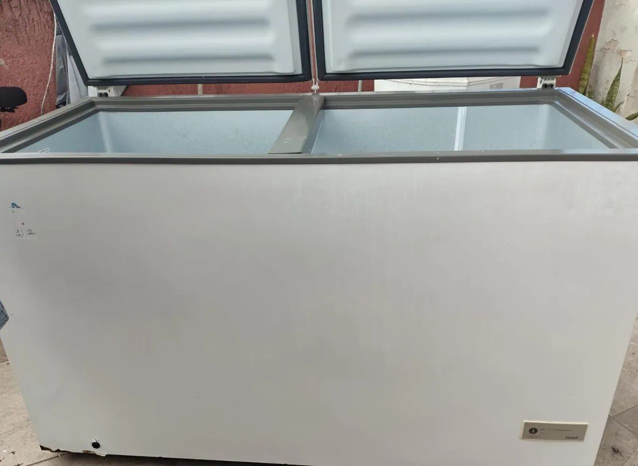Vendo freezer seminovo