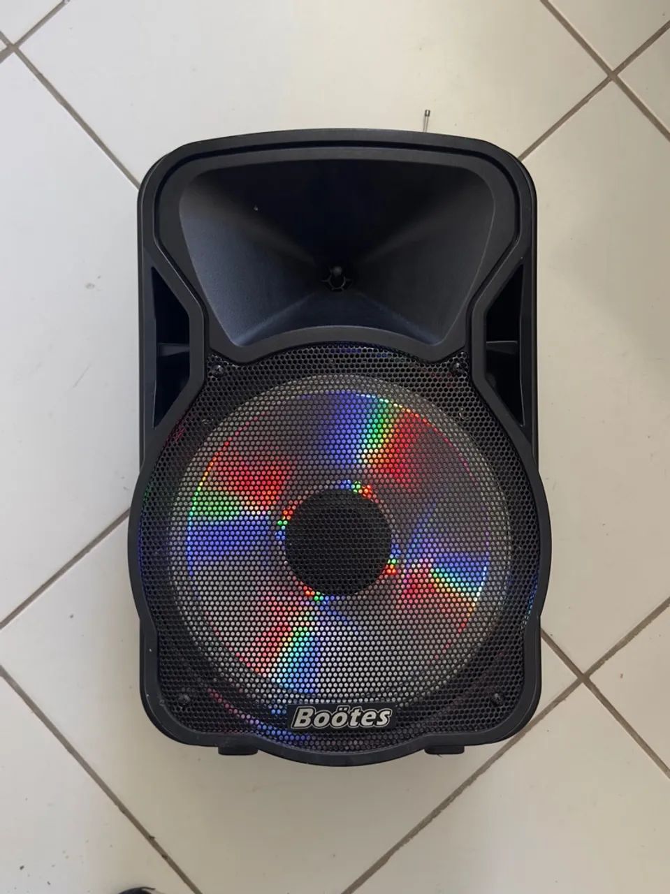 Caixa de som bootes 
