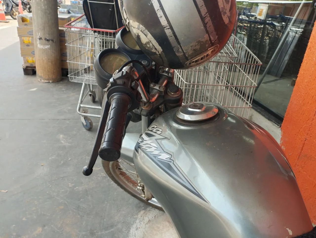 Honda Titan KS 125 Ano/2003 - Foto 2