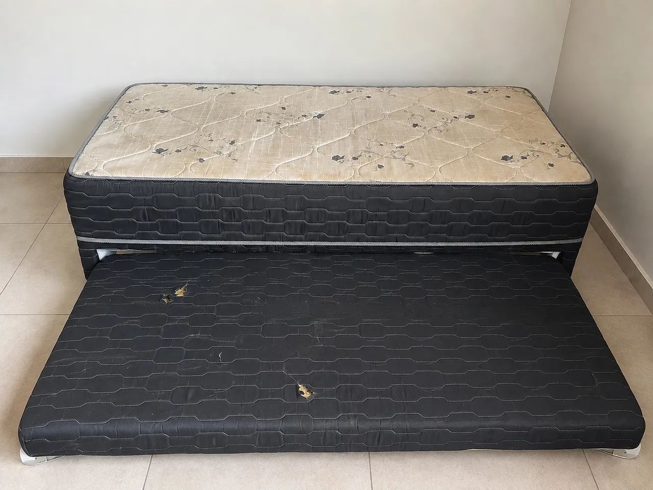 Cama solteiro bicama
