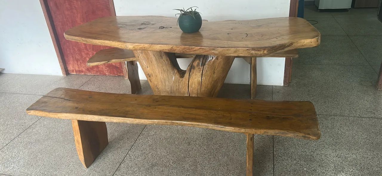 Mesa rústica com dois bancos  - Foto 4