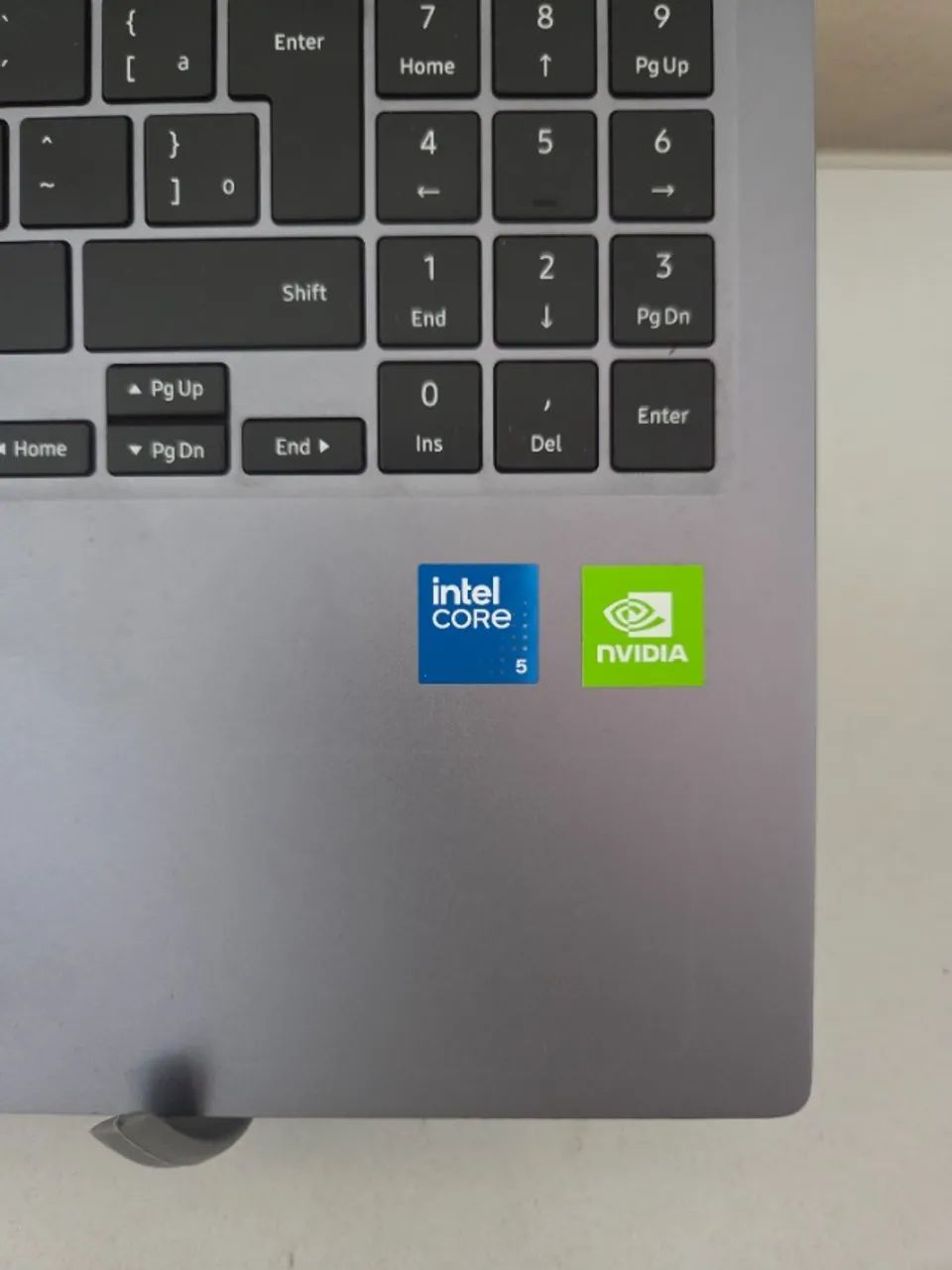 Notebook Samsung Galaxy Book4 Core 5 | 16GB RAM | SSD 512GB | GeForce MX570 | Impecável - Foto 2
