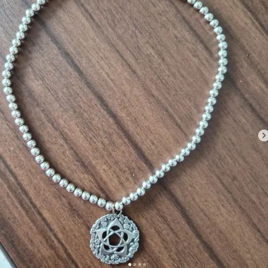 colar choker