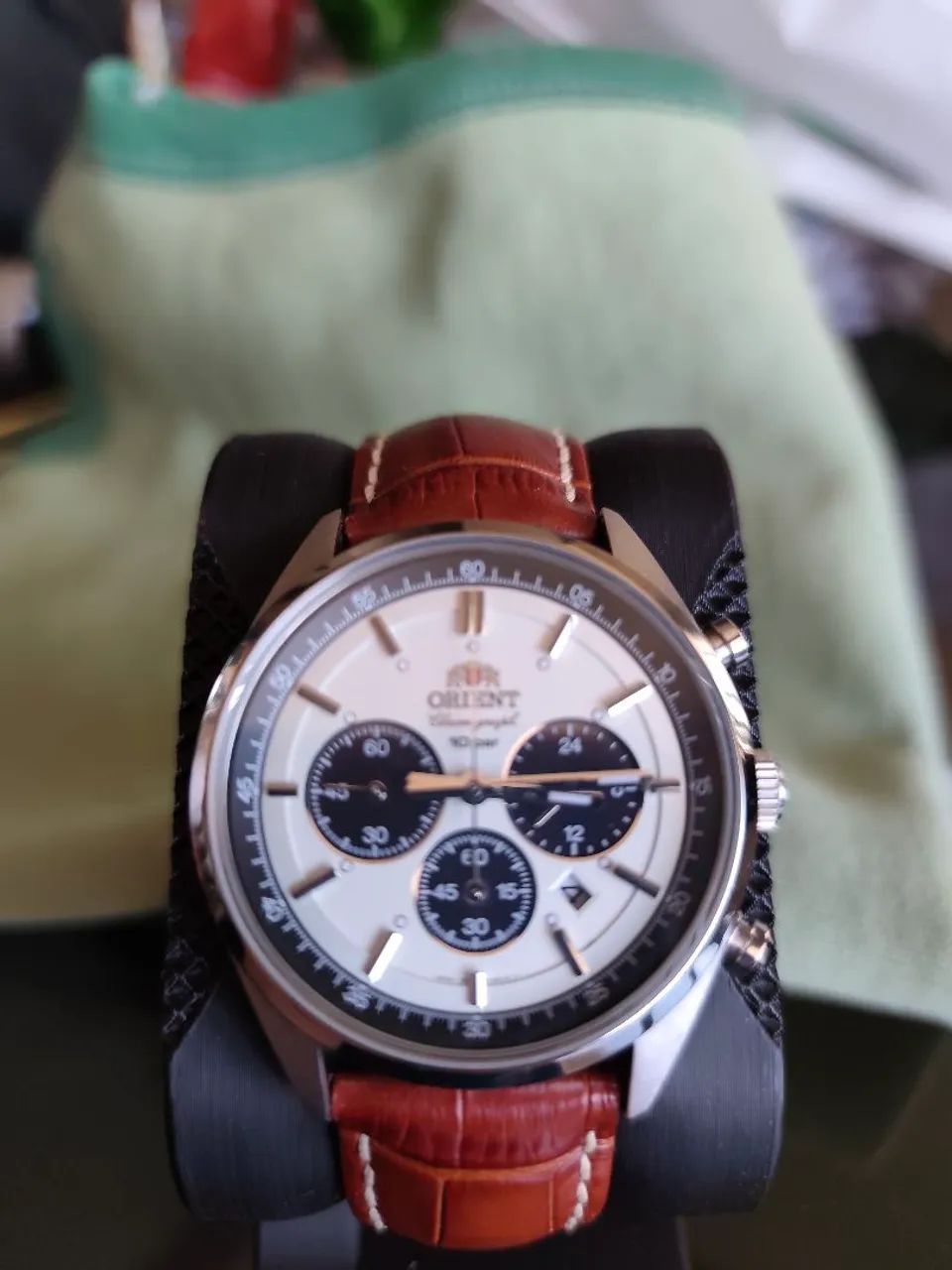 Orient Neo 70's Solar Panda Chrono Couro Novíssimo  - Foto 5