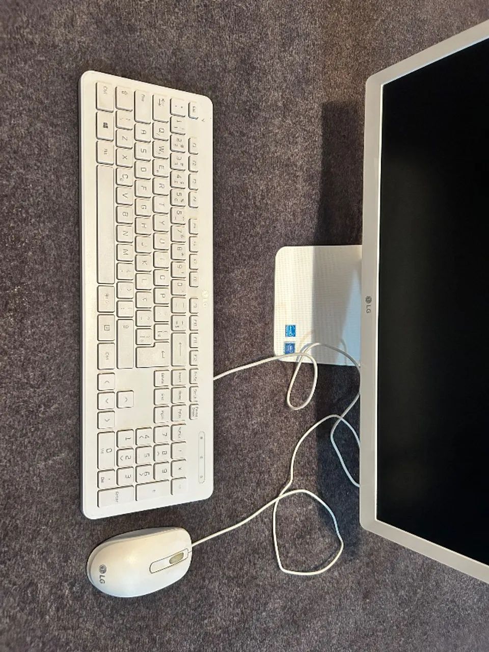 Computador All in One LG 22V280-L.BY31P1 - Foto 2
