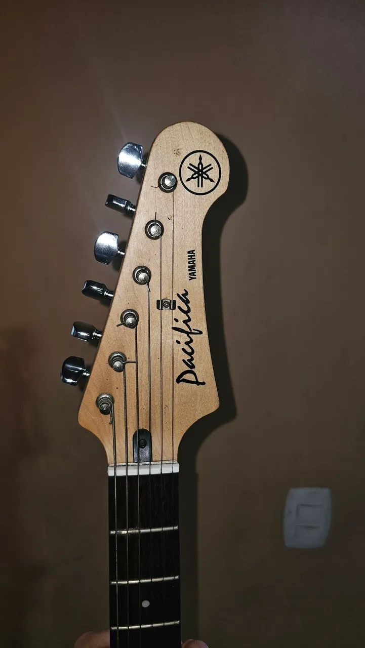 Guitarra yamaha pacífica  - Foto 3
