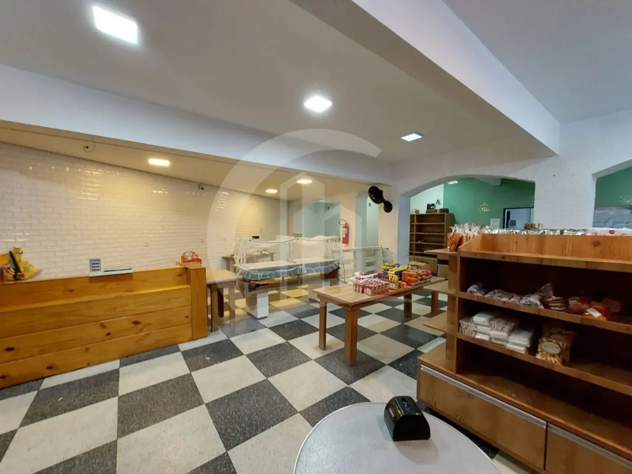 Prédio Comercial no Bairro Ponto Novo - Foto 5