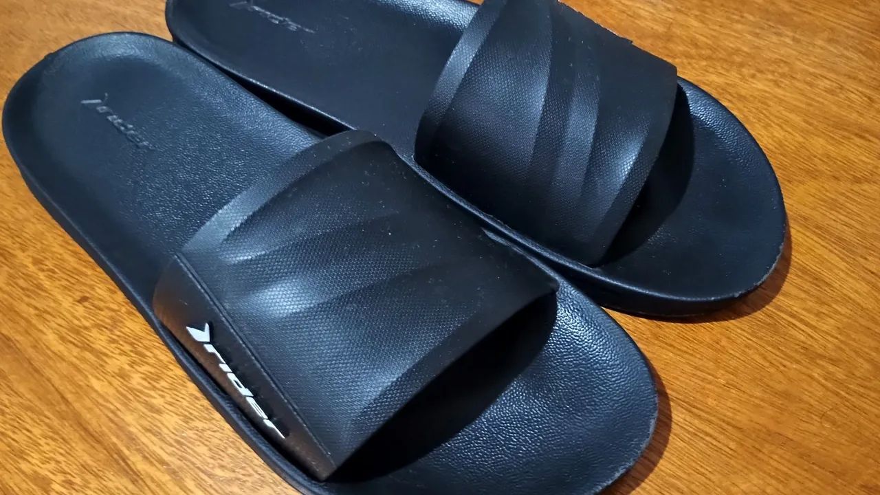 Chinelo Raider 43/44