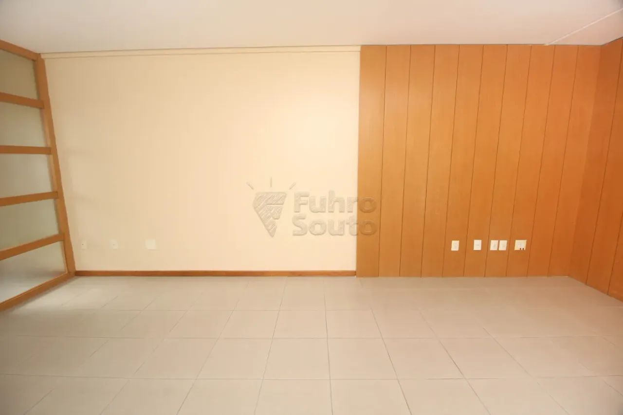 Comercial Sala em Condomínio em Pelotas - Foto 3