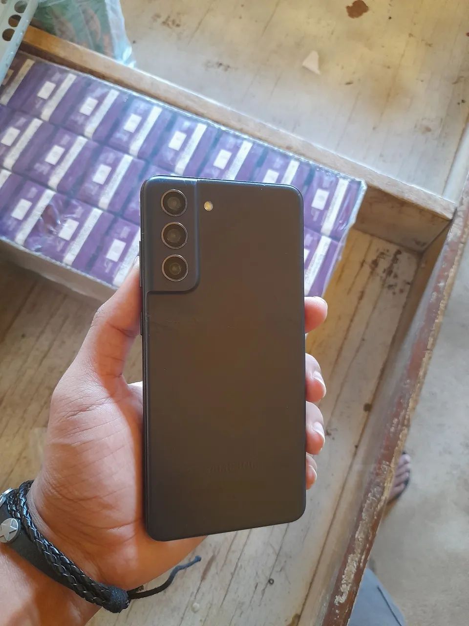 Samsung S21 FE 5G com alguns detalhes  - Foto 3