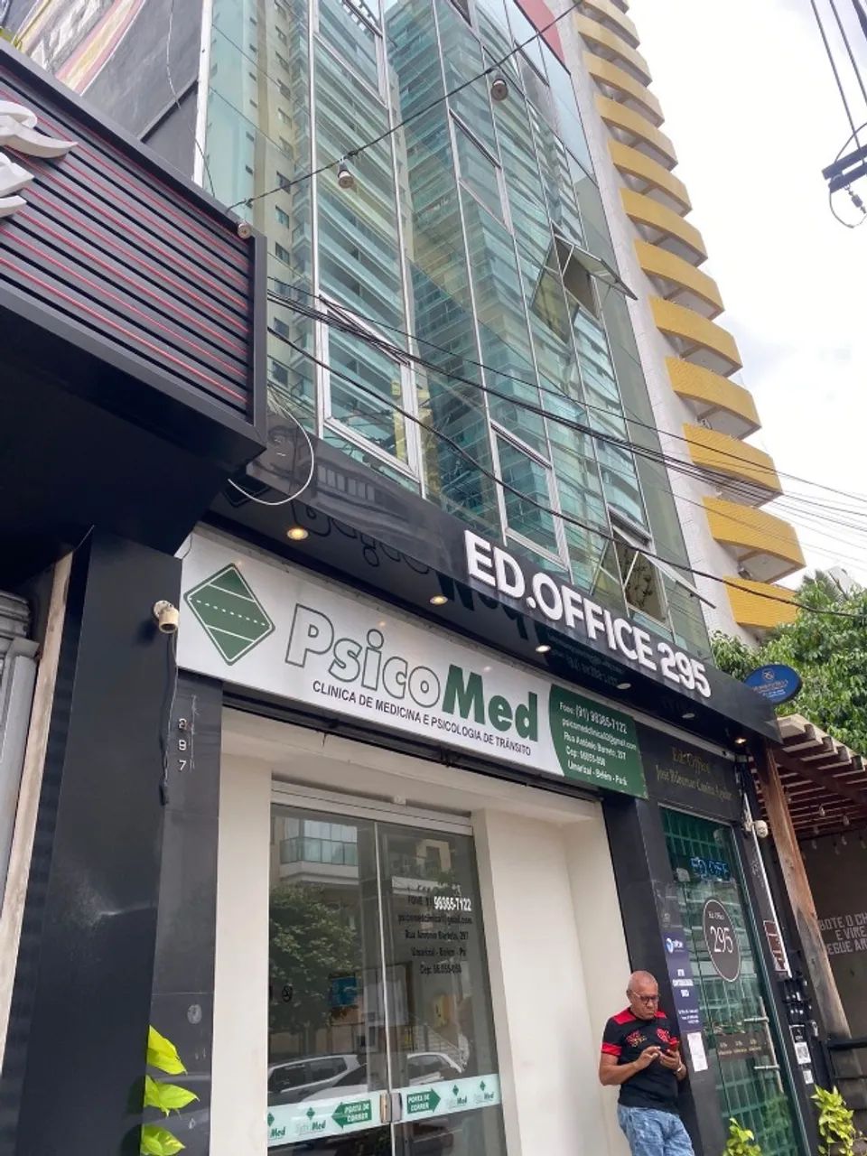 Alugo Ponto Comercial Térreo  Próximo ao Shopping Boulevard 