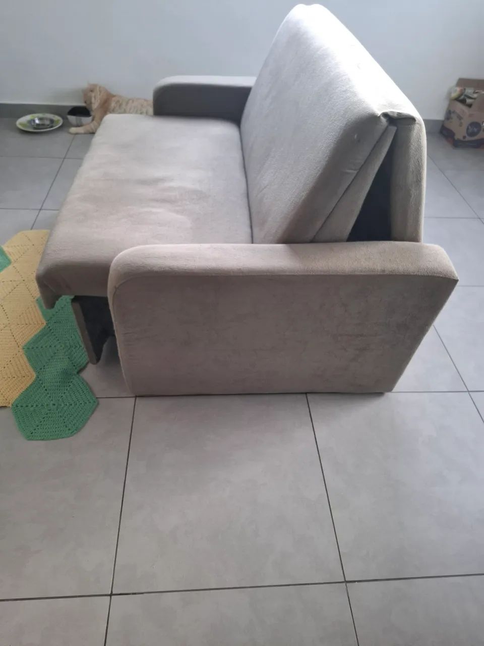 SOFÁ CAMA COM BAÚ 