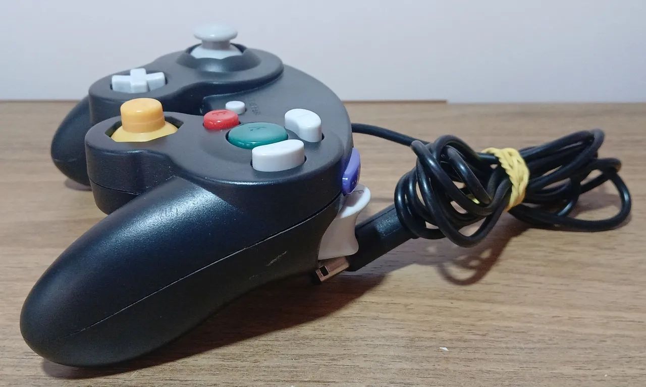 Controle com fio gamecube e wii preto (sem teste) - Foto 4
