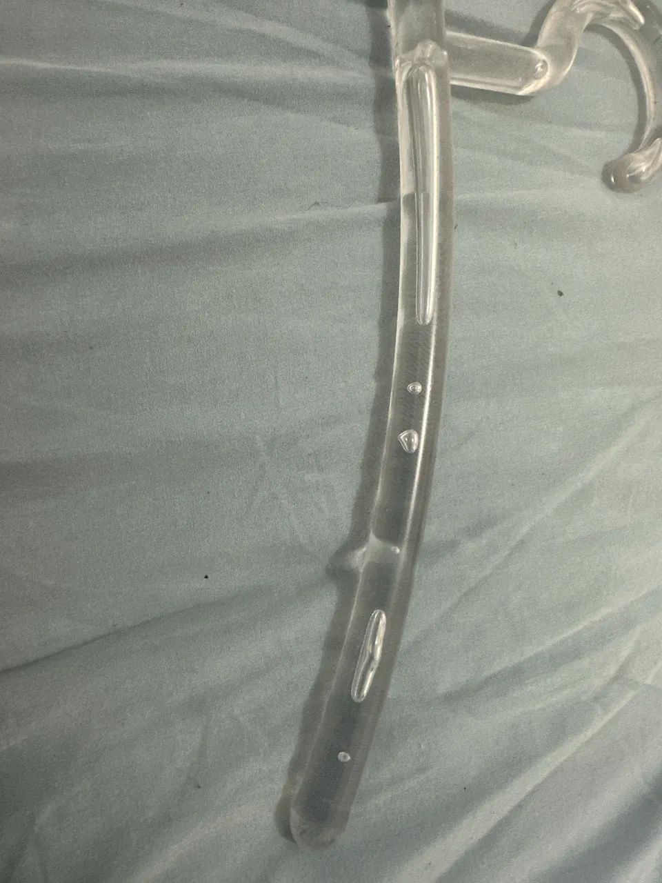 3 cabides em acricílo resistentes  - Foto 4