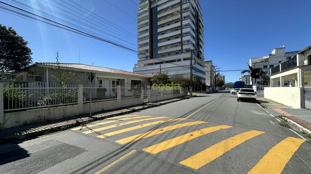 Casa à venda no Centro de Palhoça, 5 dorms, 239m² - Foto 3