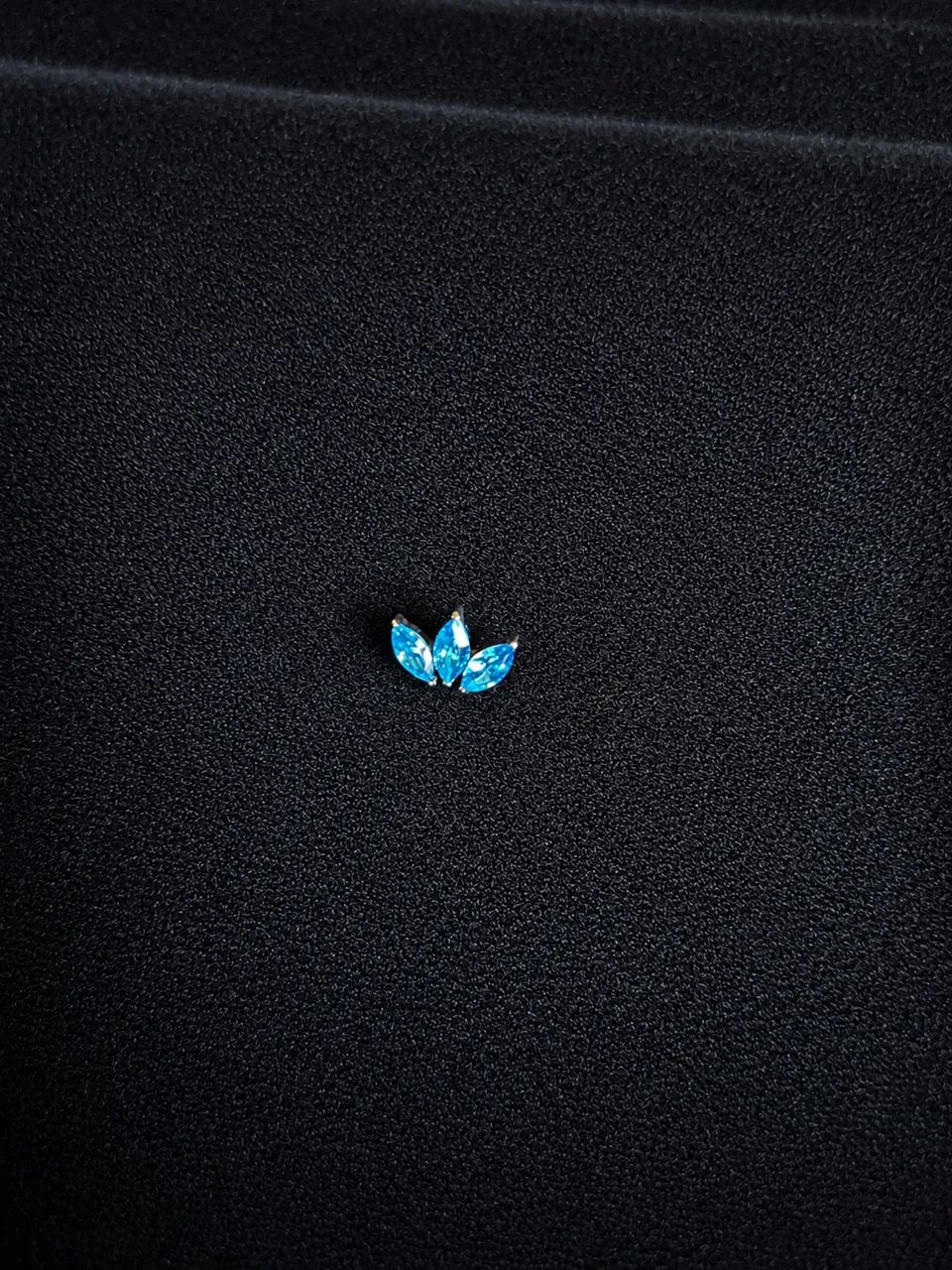 Piercing em titânio 