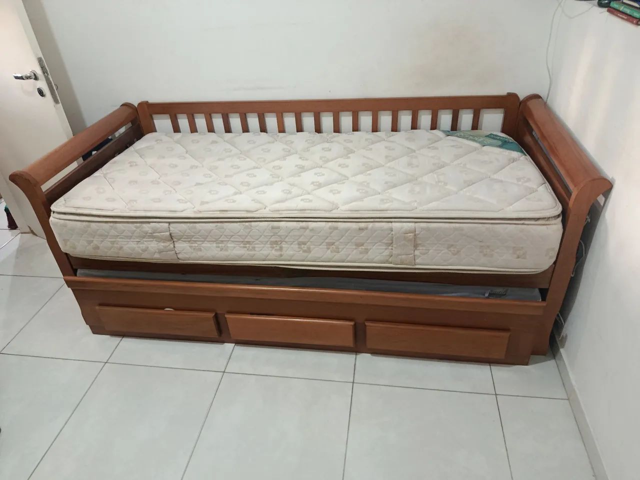 Bi cama com 3 gavetas e acompanha o colchão de cima - Foto 3