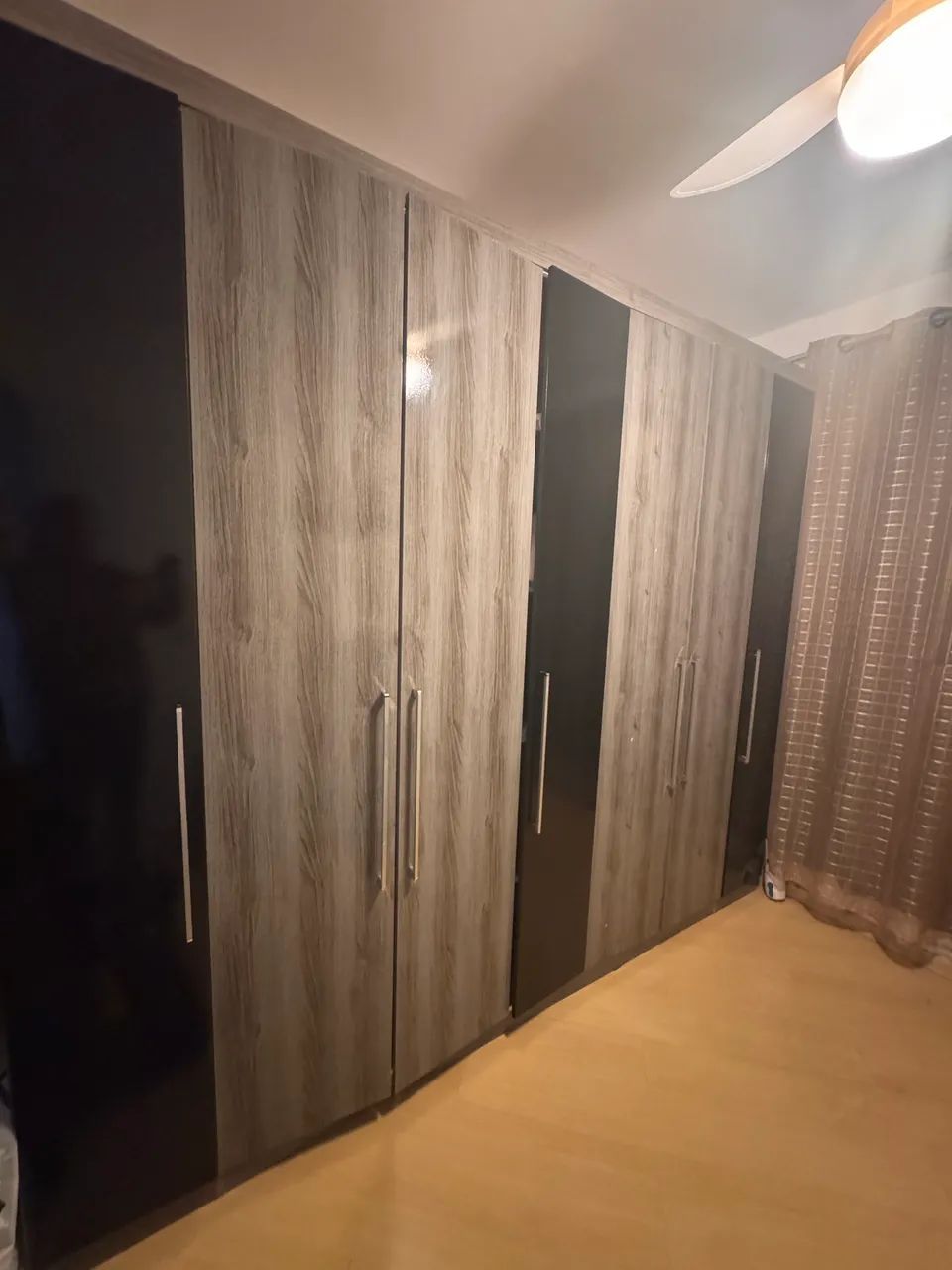 Guarda roupa 5 portas  - Foto 3