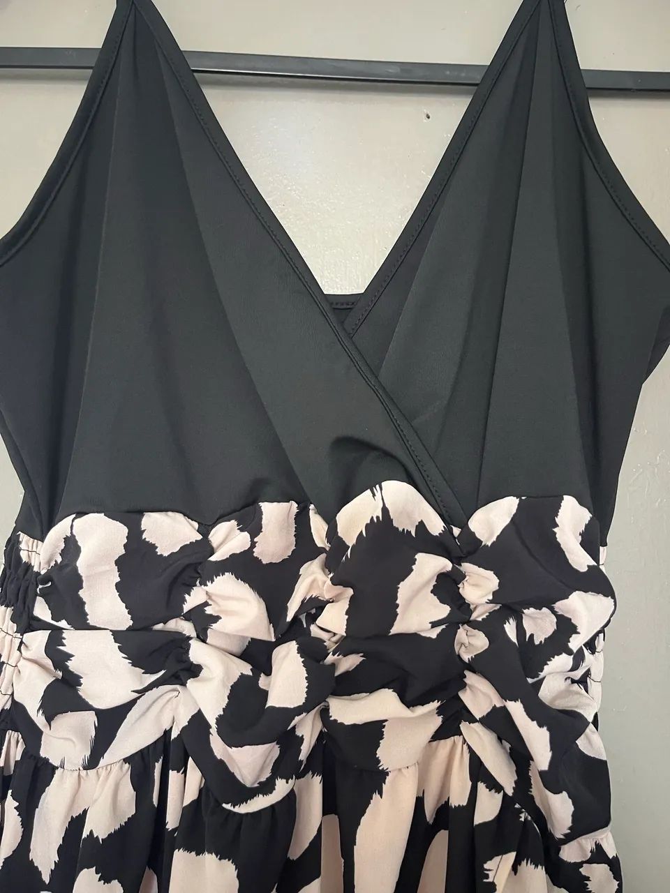 Vestido da SHEIN nunca usado  - Foto 3