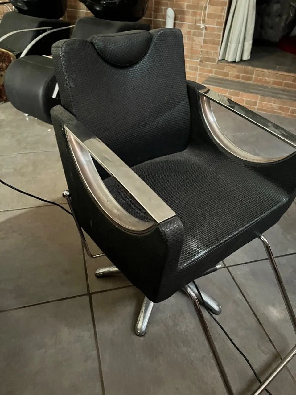 Cadeira de Cabeleiro reclinável  - Foto 3