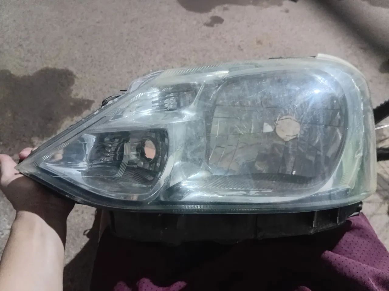 Farol Toyota - Foto 2