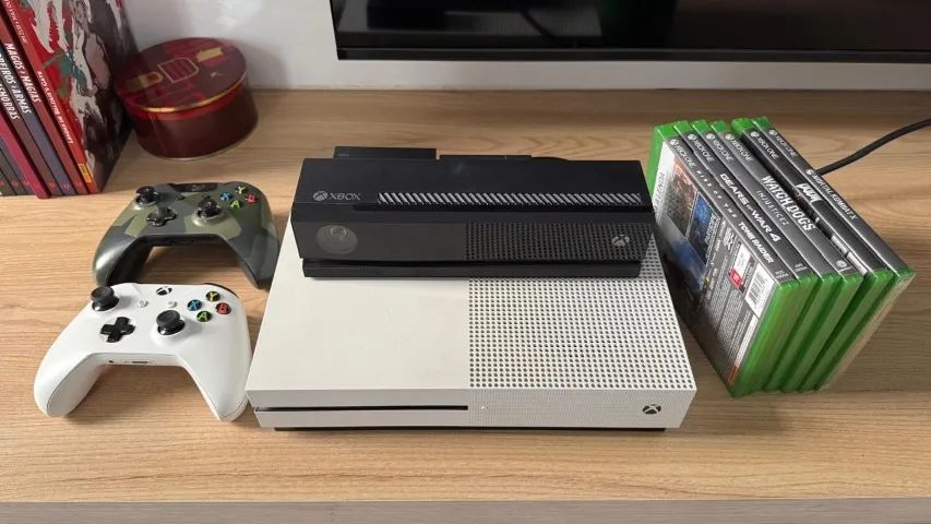 XBOX ONE S + KINECT + 2 CONTROLES + 6 JOGOS 