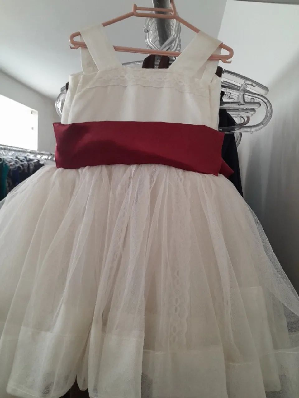 Vendo vários vestidos  de Dama