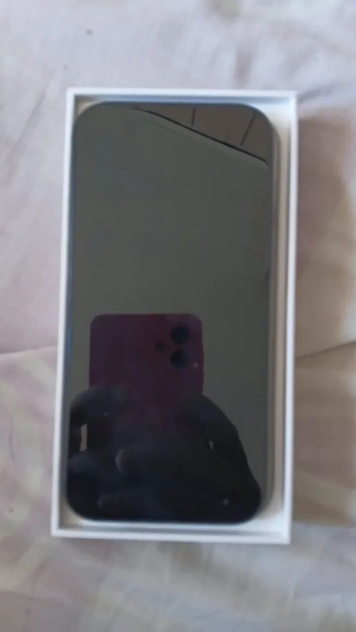 Vendo iPhone 15 em bom estado com 4 meses - Foto 2