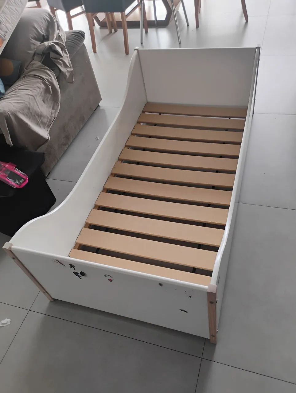 Cama junior 78cm TokStok + colchão  - Foto 5