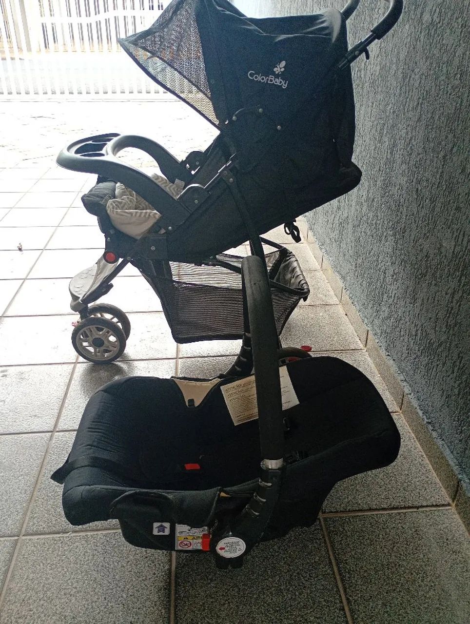 Carrinho e bebê conforto 