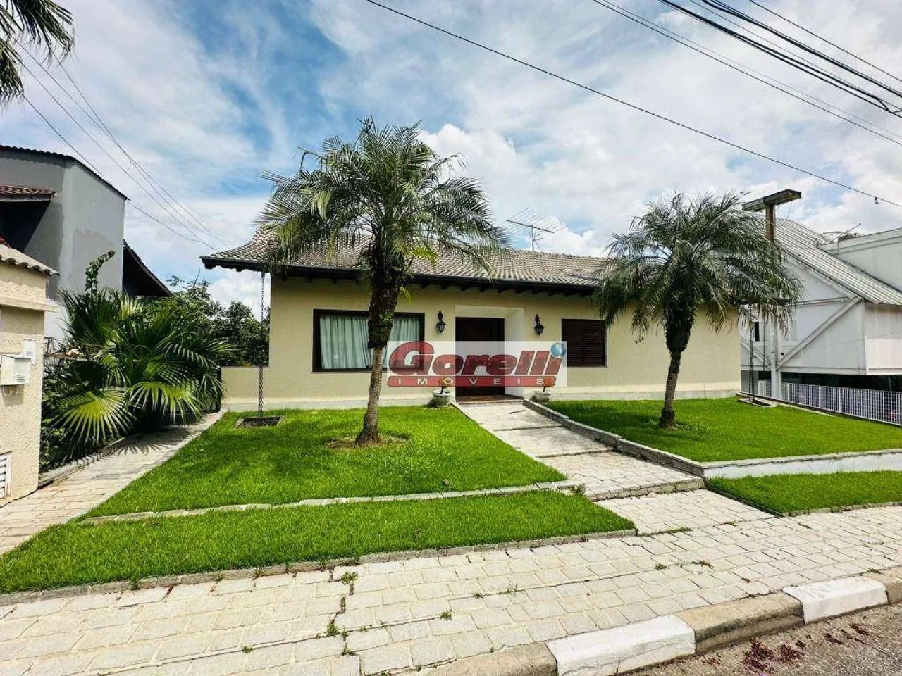 Casa em Condomínio Arujá