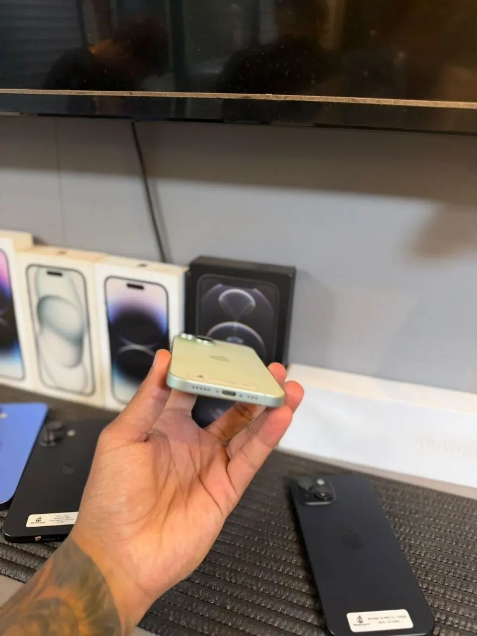IPHONE 15 128GB<br>R$ 2.799 - Foto 2