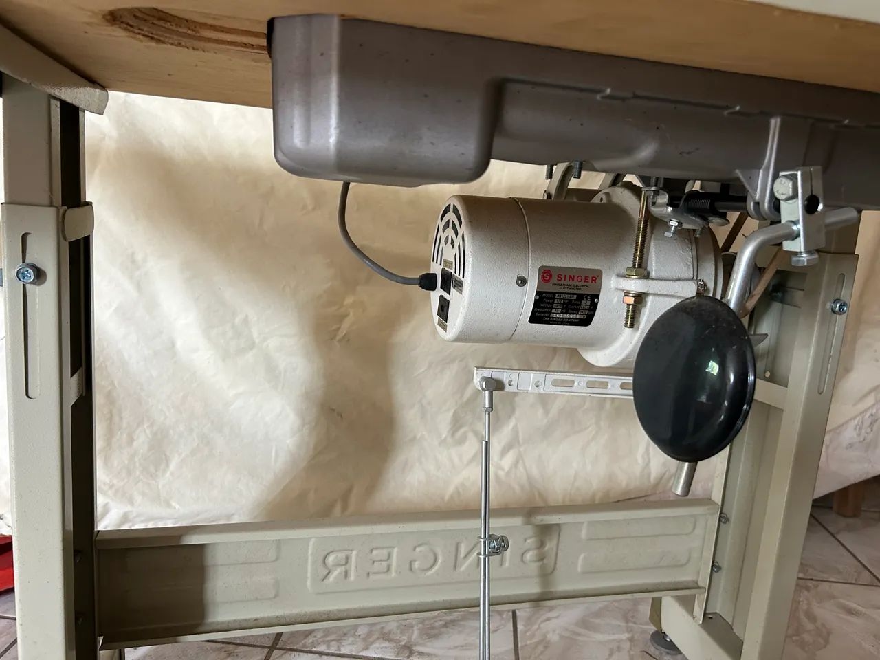 Vendo Maquina Industrial Reta - Foto 2