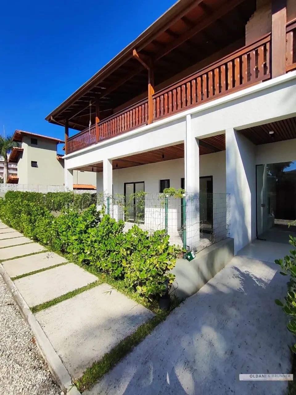 CASA NO ITAGUÁ EM UBATUBA