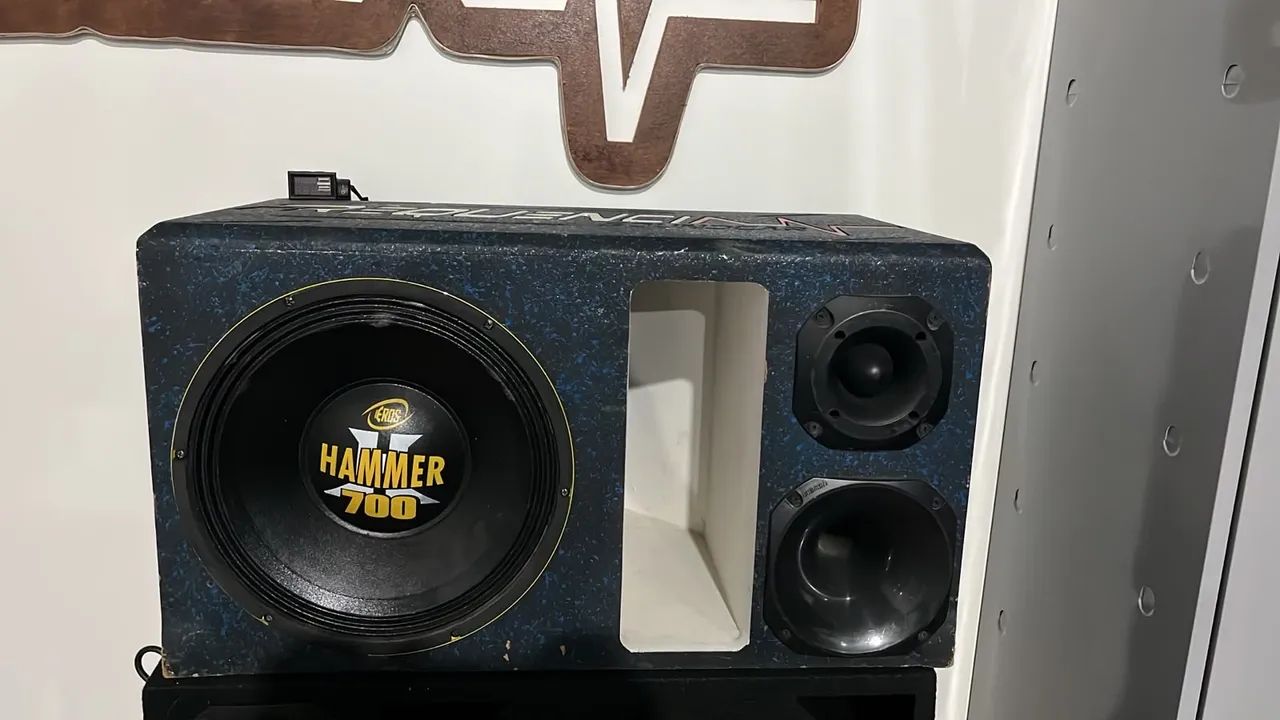 Caixa Trio Hammer 700