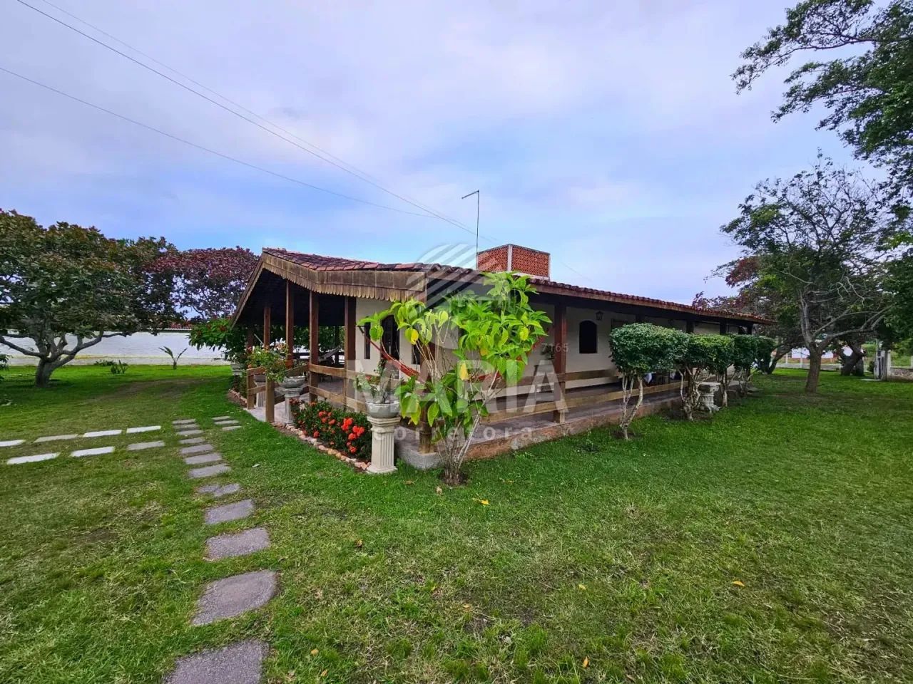Chácara com amplo jardim com 06 quartos à venda em Sairé/PE! - Foto 7