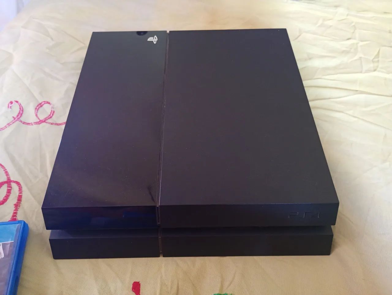 VENDO PS4 COMPLETÃO- ZERO DEFEITOS - Foto 2