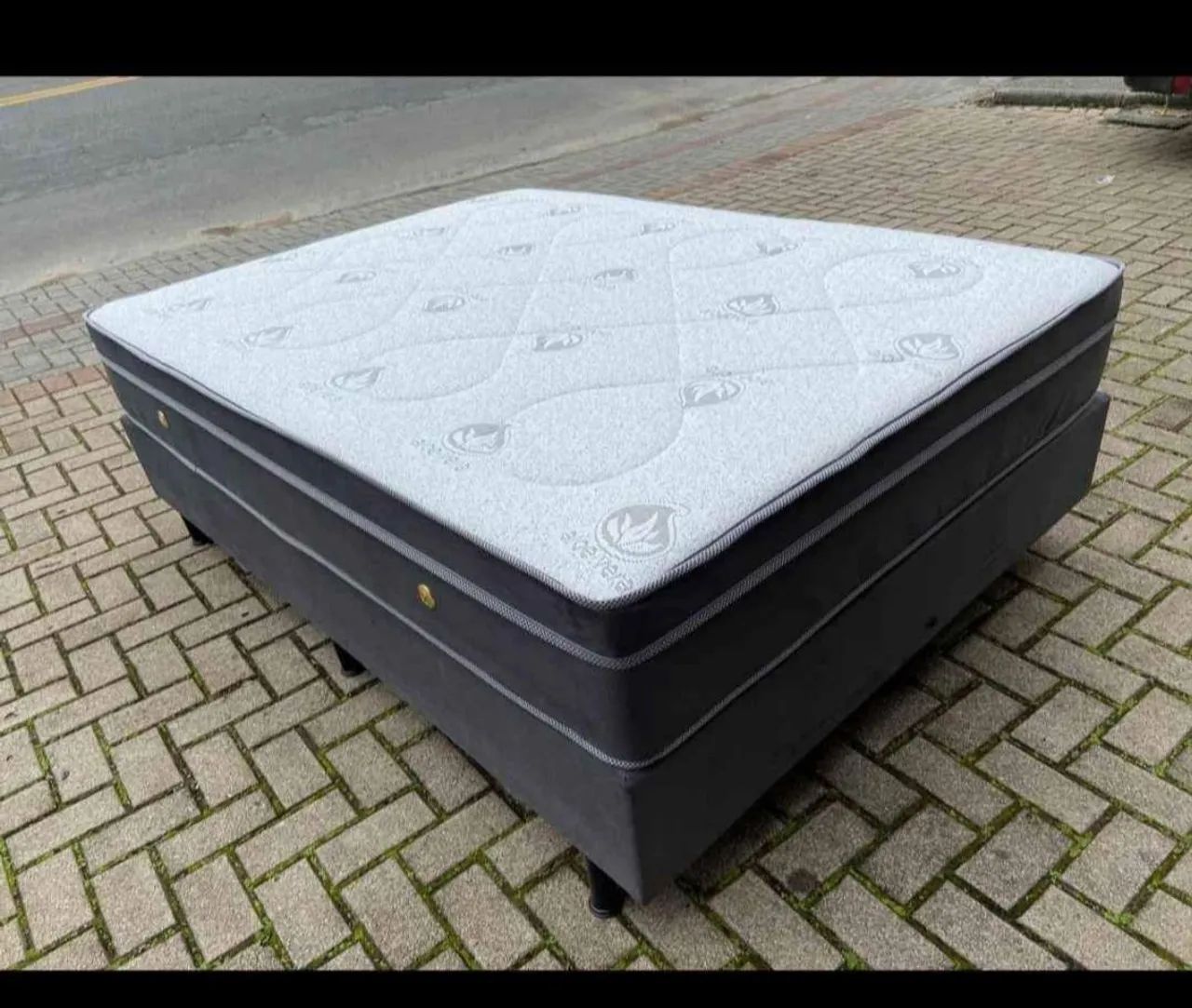- Vendo "CAMA em MOLAS _ Confortflex ( Nova de fábrica)