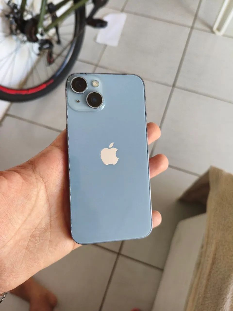 IPHONE 14 128gb COM DEFEITO - Foto 2