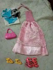 Vestido e sapatos boneca 