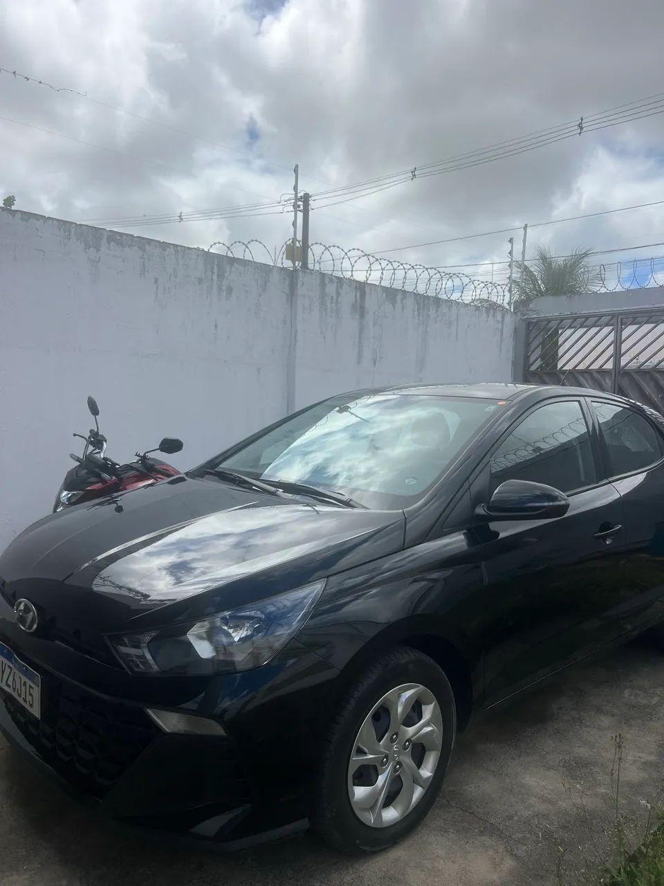Alugo carro