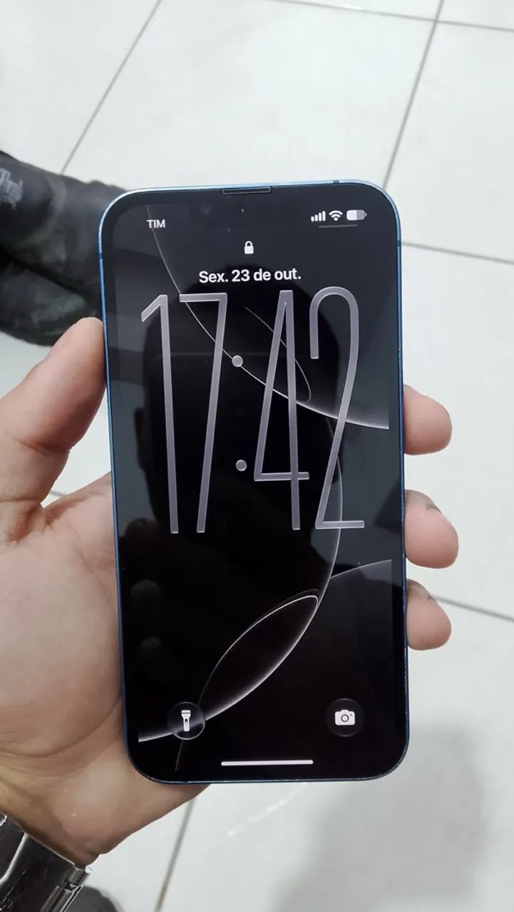 iPhone 13 trincado
