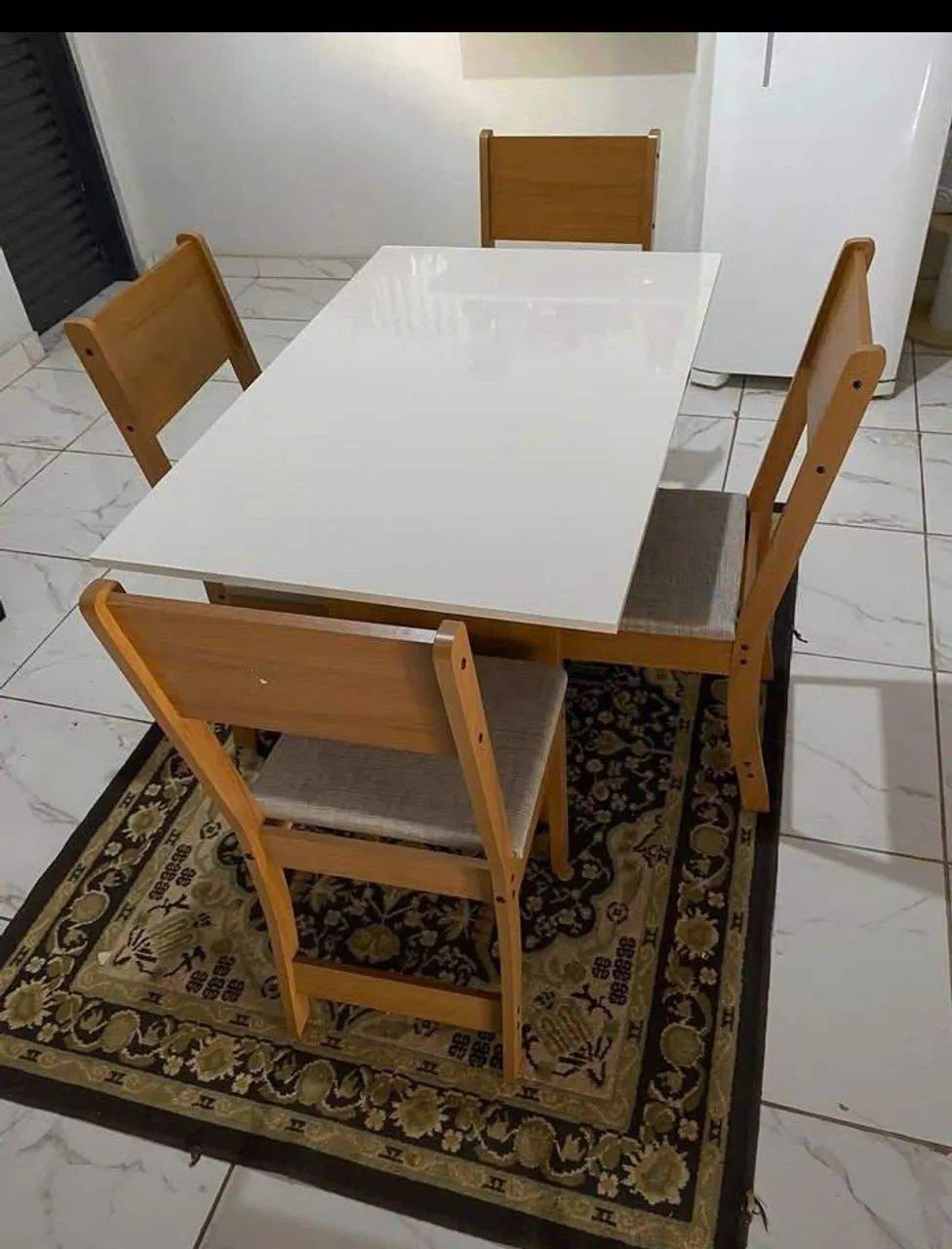Mesa Karla 4 Cadeiras Nova Produto Na Caixa/Entrega É Montagem Grátis Loja RL Moveis - Foto 2