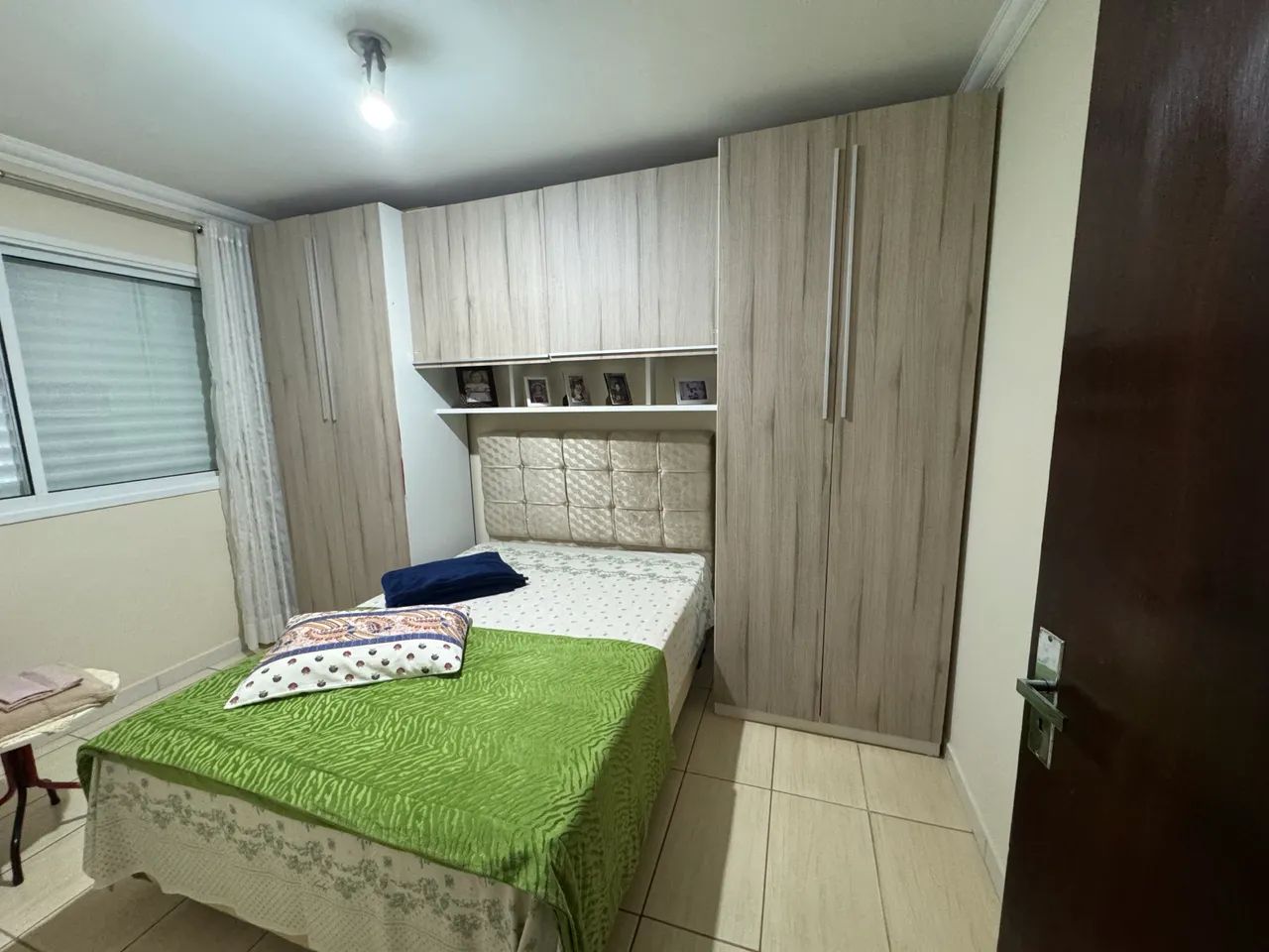 Guarda roupas modulado com Cama - Foto 2